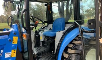 Tracteur New Holland Boomer 50D complet