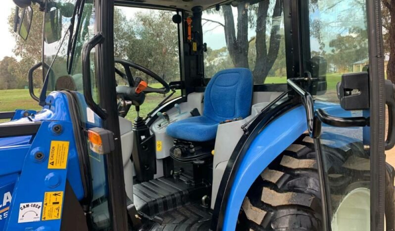 Tracteur New Holland Boomer 50D complet