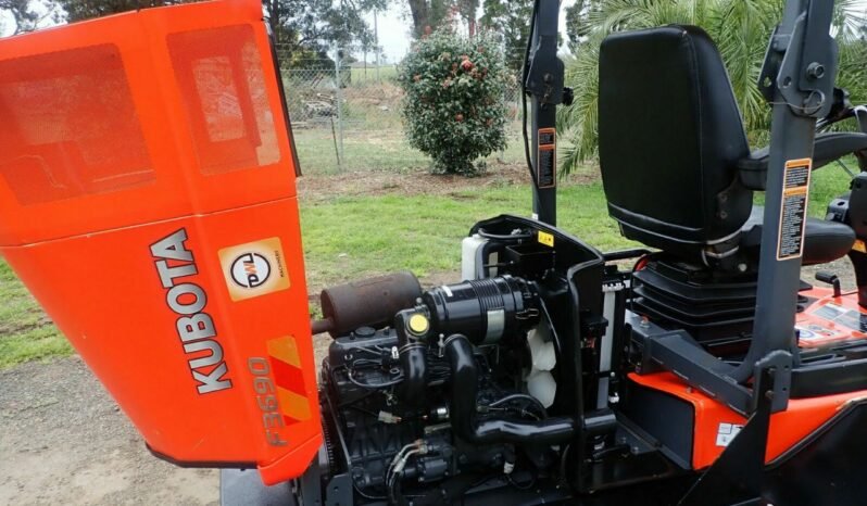 KUBOTA F3690 72 TONDEUSE À GAZON complet