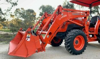 Tracteur-pelle rétrocaveuse Kubota L4600 complet