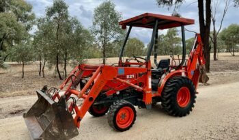 Tracteur industriel / Tractopelle Kubota B21 complet