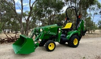 Tractopelle John Deere 1023E complet