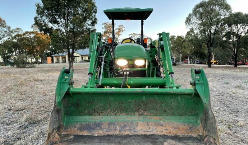 Tracteur John Deere 4320 complet