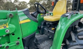 Tracteur John Deere 4320 complet