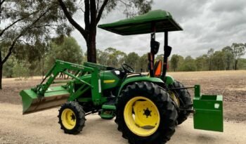 Tracteur John Deere 4310 complet