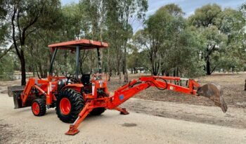 Tracteur industriel / Tractopelle Kubota B21 complet