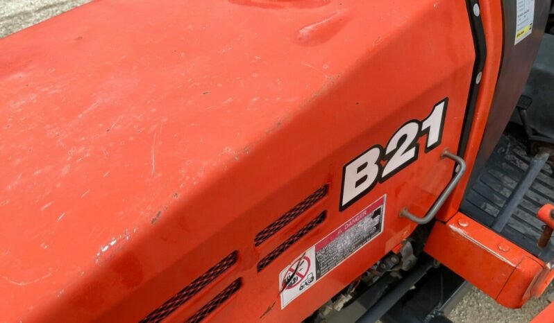 Tracteur industriel / Tractopelle Kubota B21 complet