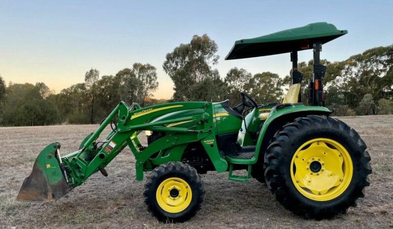 Tracteur John Deere 4320 complet