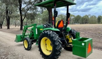 Tracteur John Deere 4310 complet