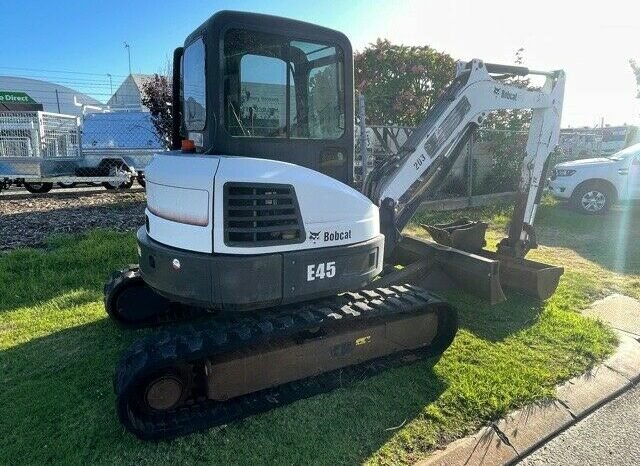 Pelle Bobcat E45 complet