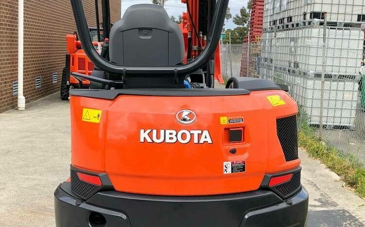 Mini pelle Kubota U35-4 complet