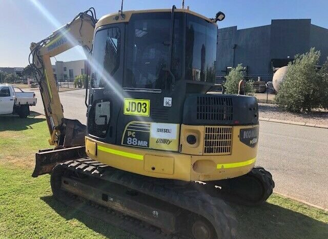 Pelle Komatsu PC88MR-6 8 tonnes longue portée complet