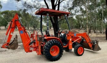 Tracteur industriel / Tractopelle Kubota B21 complet