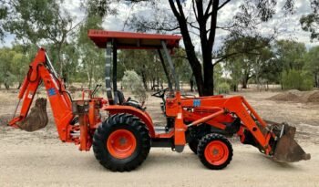 Tracteur industriel / Tractopelle Kubota B21 complet