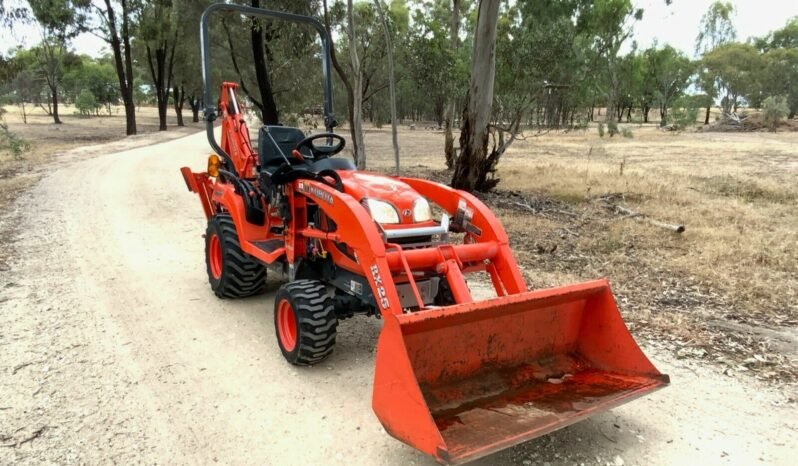 Tractopelle Kubota BX25 complet